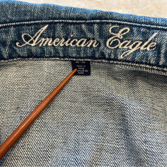 American Eagle | Cropped Denim Jacket | Women's Size Medium - Picture 10 of 10